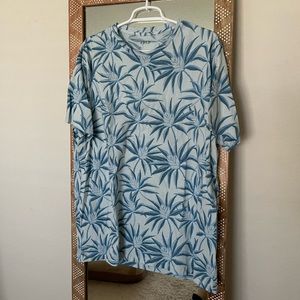 Men’s T shirt size XL